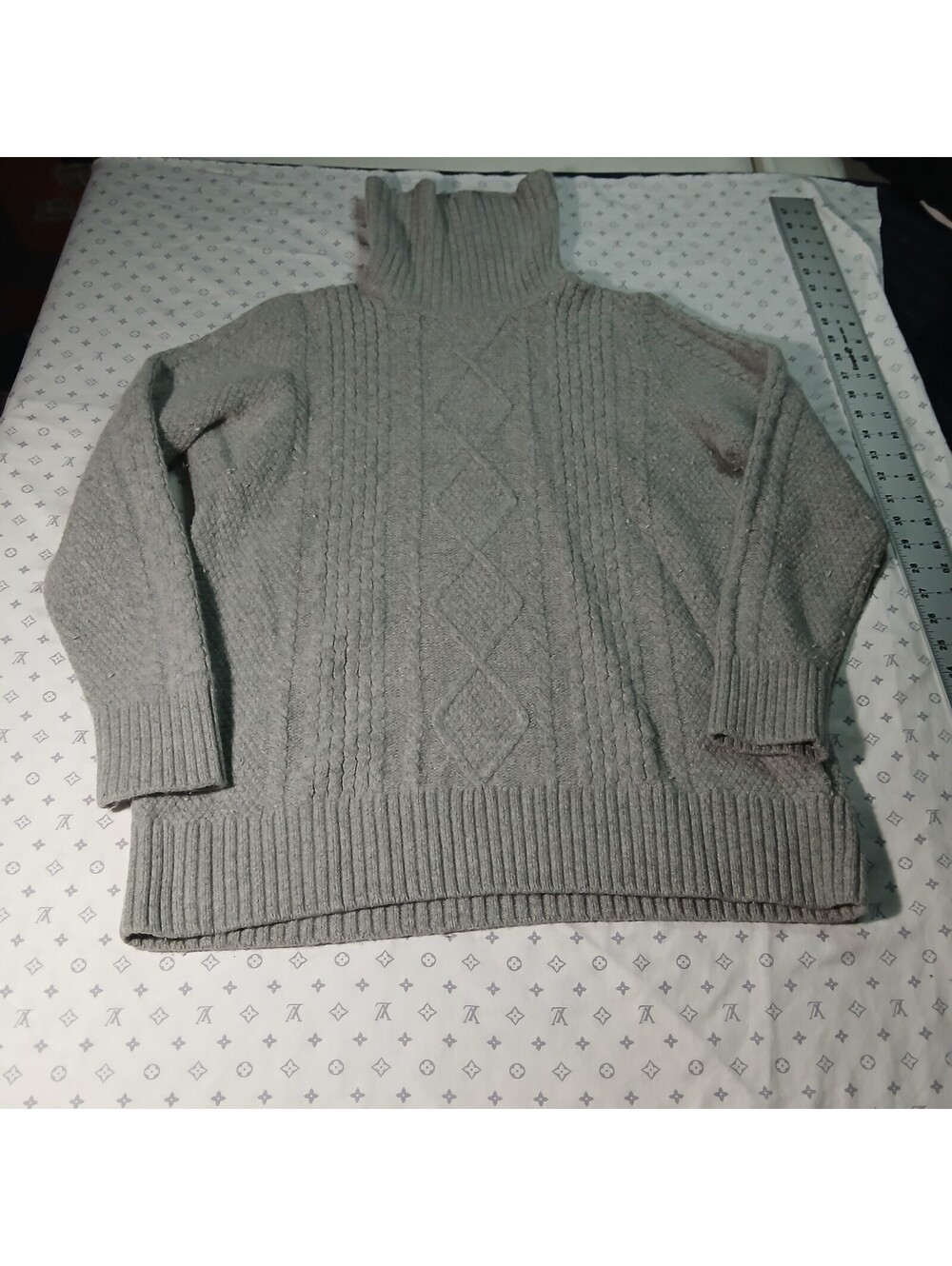 L.L.Bean Vintage Merino Wool Gray Cable Knit Turtleneck Sweater Size XL